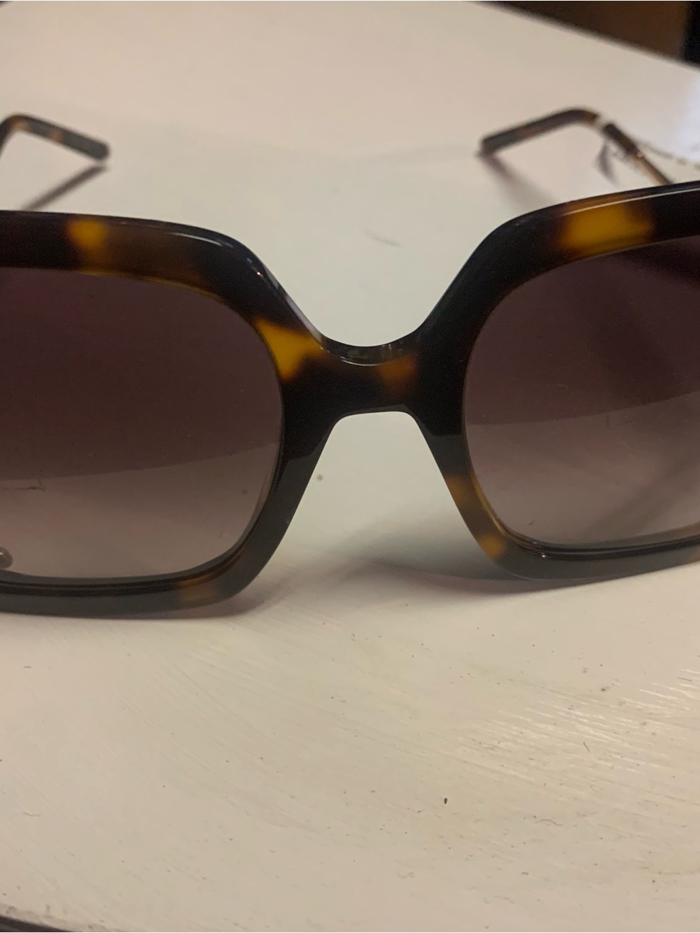 Carolina Herrera Tortoiseshell Brown Gradient Oversized Sunglasses